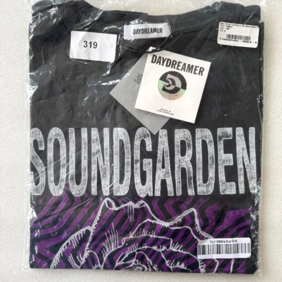 Daydreamer Soundgarden UltraMega Merch Tee - Picture 3 of 9